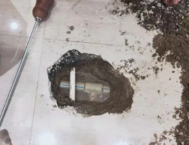 和田卫生间测漏水